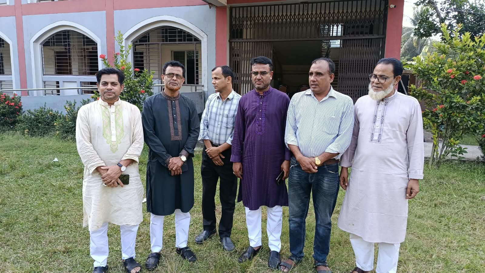 টাঙ্গাইলের কালিহাতীতে শিক্ষক কর্মচারী ঐক্যজোটের কমিটি গঠিত